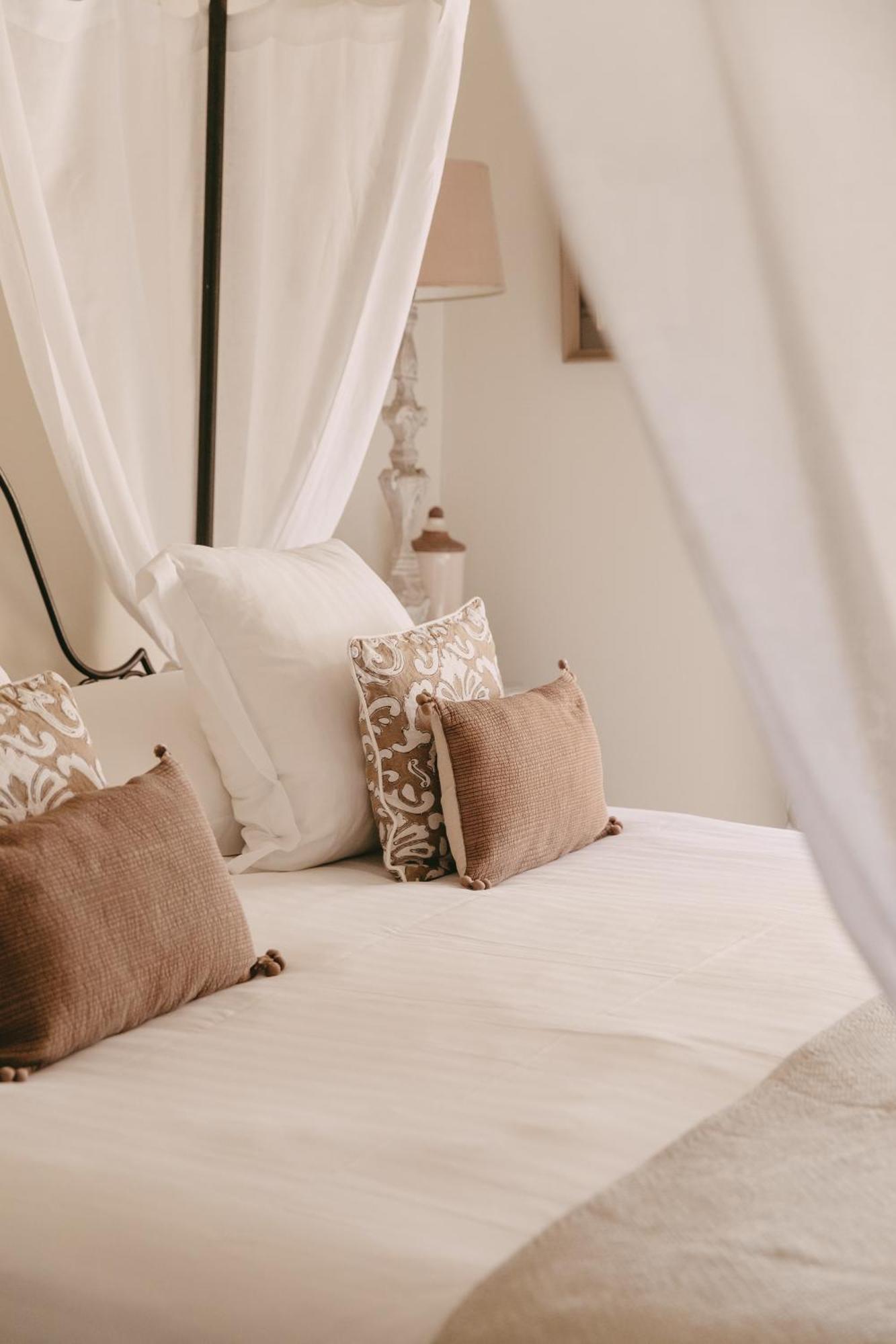 Prestige Room